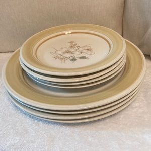 4 10 & a half “ dishes 4 8” dishes 8 dishes all together